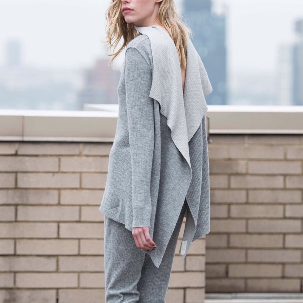 Karolina Zmarlak | Faces Convertible Sweater | Sm - Picture 11 of 11